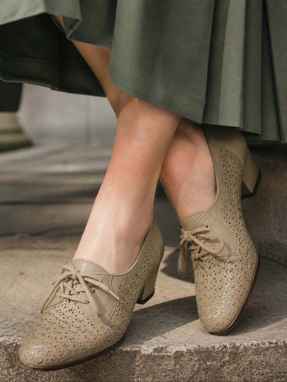 Vintage Leather Oxford Heels – Made in New Zealand 🇳🇿 | Size 7 US Equivalent
